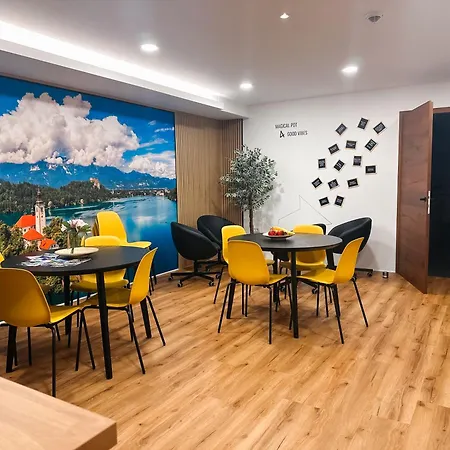 Lesce-bled Hostel *